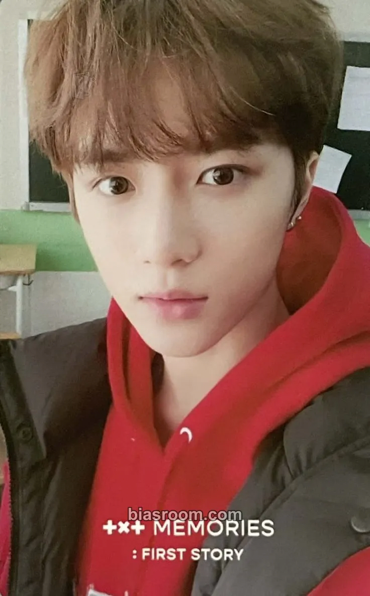 Beomgyu Memories - First Story Photocard - TOMORROW X TOGETHER - TOMORROW X TOGETHER K-pop photocard
