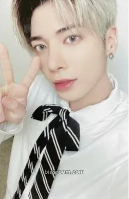 Taehyun Memories - Second Story (DVD & Digital Code) Photocard - TOMORROW X TOGETHER - TOMORROW X TOGETHER K-pop photocard