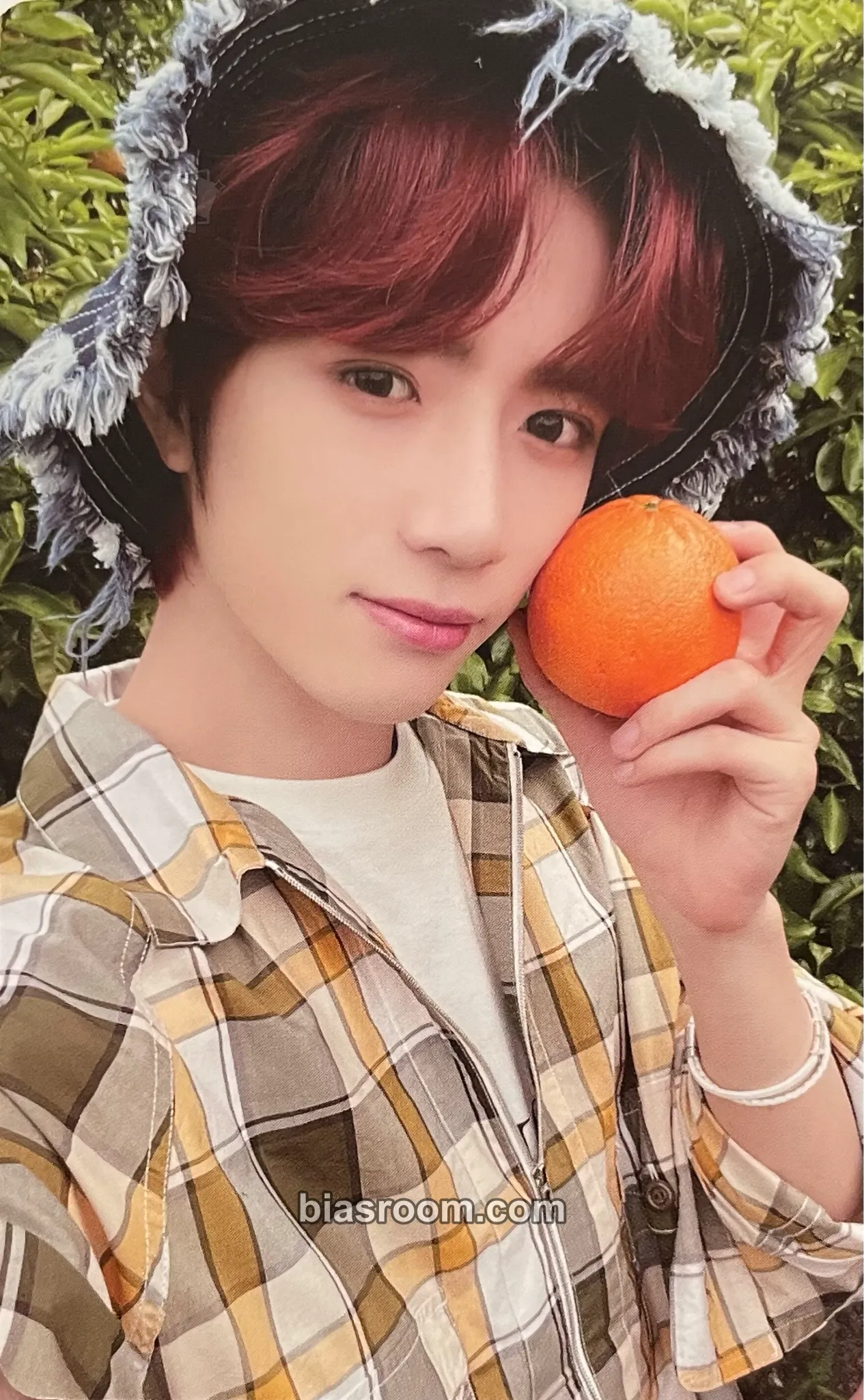 Beomgyu Midsummer Photocard - TOMORROW X TOGETHER - TOMORROW X TOGETHER K-pop photocard