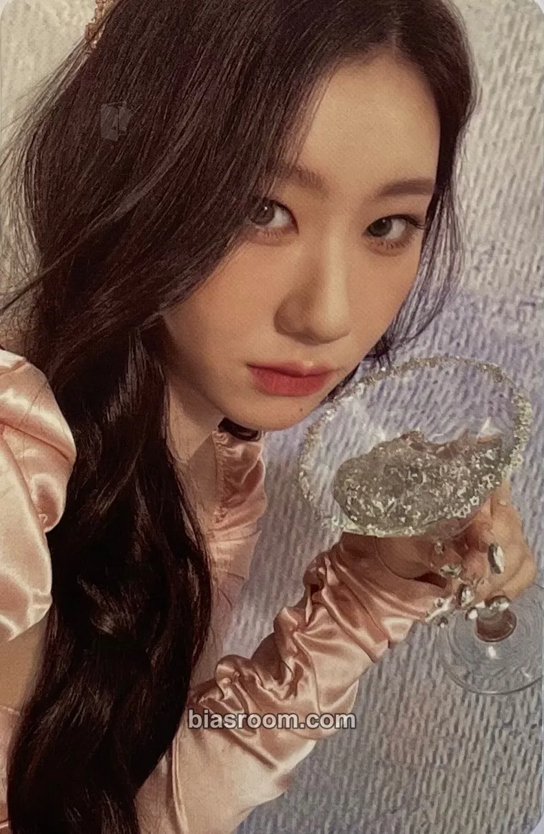 Chaeryeong CHECKMATE Photocard - ITZY - ITZY K-pop photocard