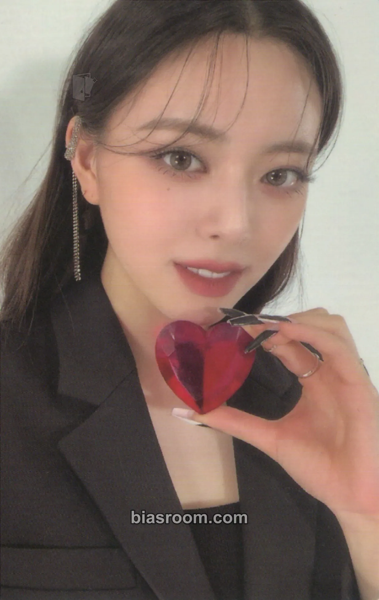 Yuna CHECKMATE Photocard - ITZY - ITZY K-pop photocard