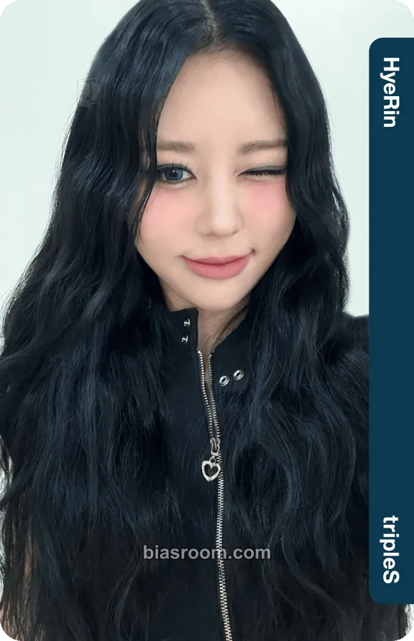 Hyerin Assemble24 Photocard - tripleS - tripleS K-pop photocard