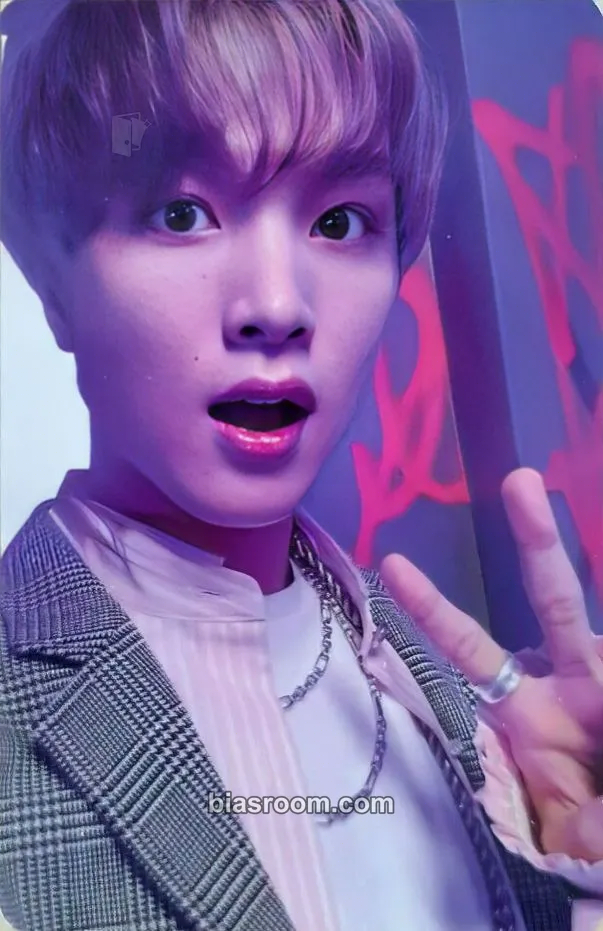 Haechan 2021 Winter SMTOWN: SMCU EXPRESS Photocard - NCT - NCT K-pop photocard