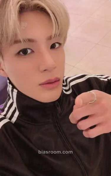 Jeno Go Back to the Future Photocard - NCT DREAM - NCT DREAM K-pop photocard