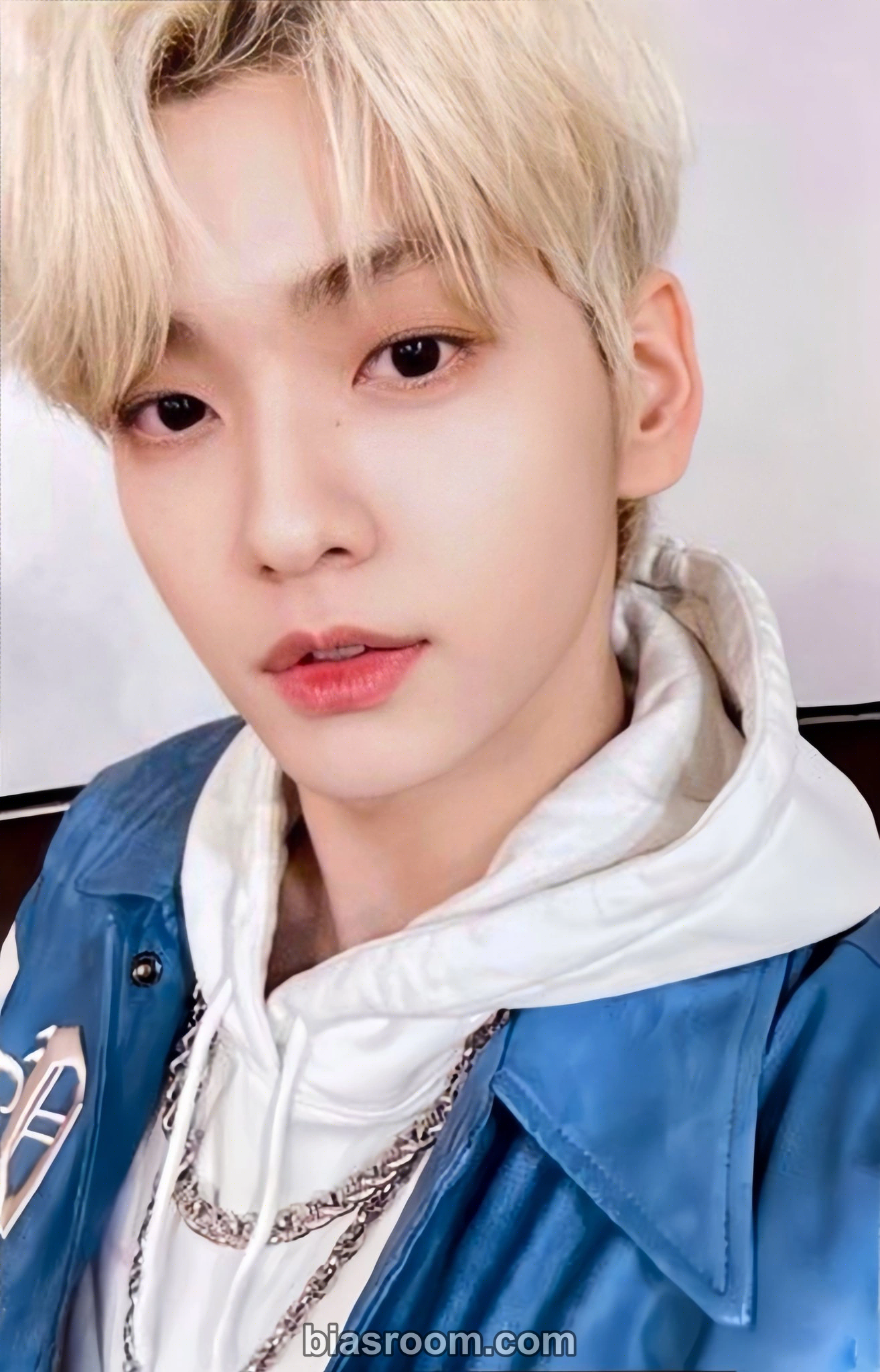 Soobin Memories: Fourth Story Photocard - TOMORROW X TOGETHER - TOMORROW X TOGETHER K-pop photocard