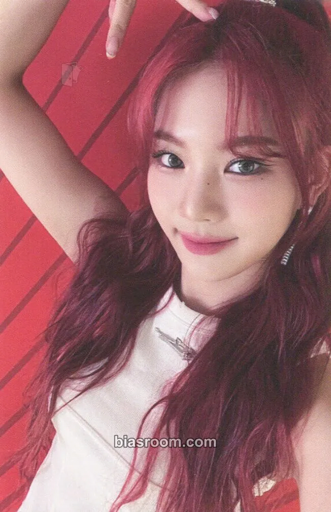 Isa TEENFRESH Photocard - STAYC - STAYC K-pop photocard