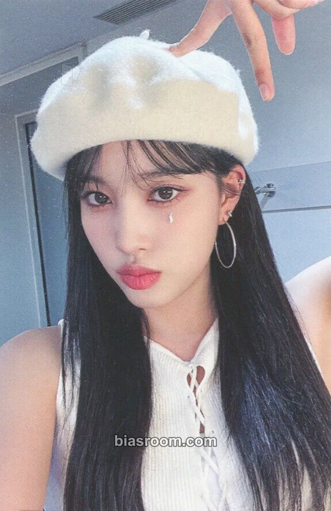 Yoon TEENFRESH Photocard - STAYC - STAYC K-pop photocard