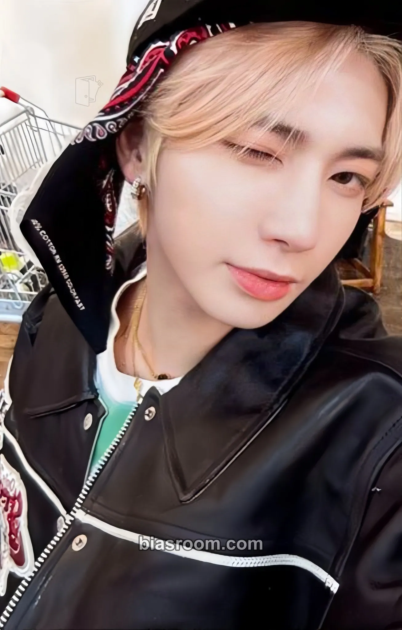 Taehyun Memories: Fourth Story Photocard - TOMORROW X TOGETHER - TOMORROW X TOGETHER K-pop photocard