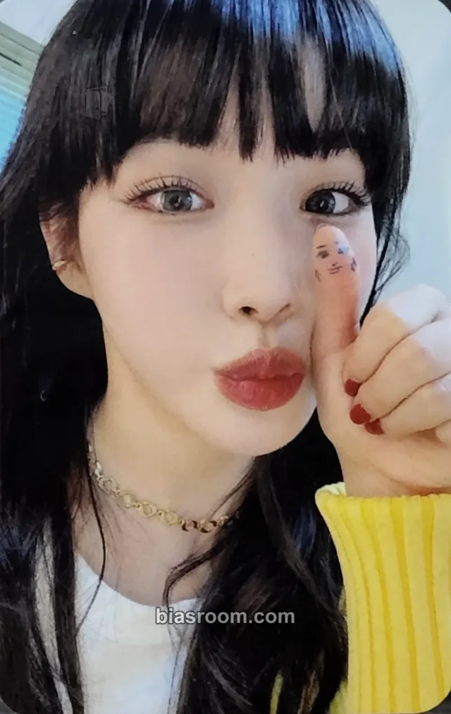 CHUNG HA - CHUNG HA - EENIE MEENIE Album broadcast