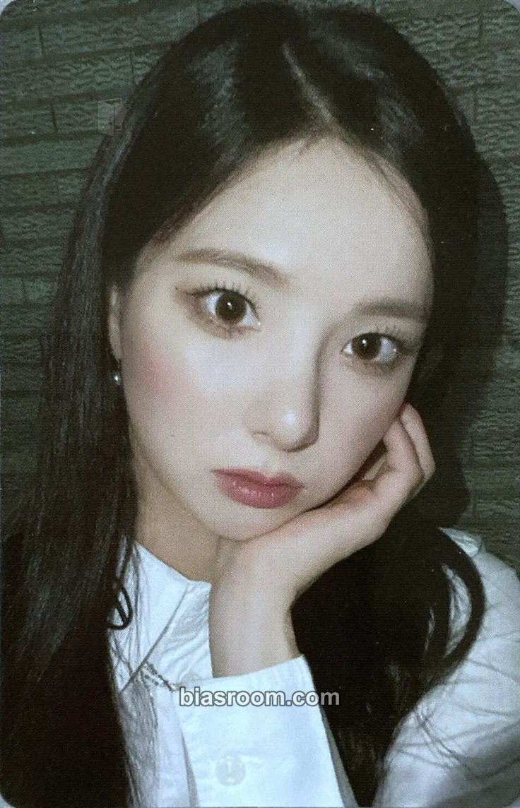 Yujin TROUBLESHOOTER Photocard - Kep1er - Kep1er K-pop photocard