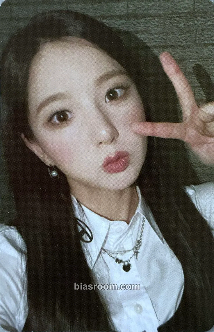 Yujin TROUBLESHOOTER Photocard - Kep1er - Kep1er K-pop photocard