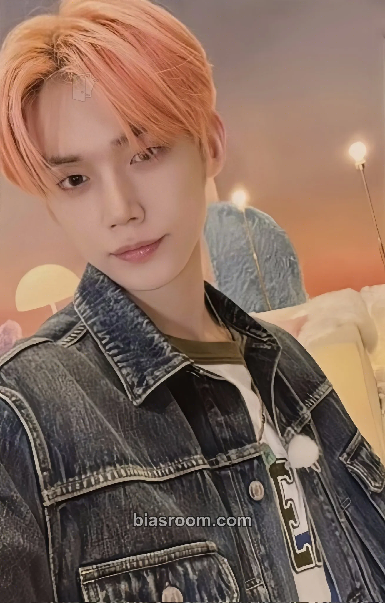 Yeonjun Memories: Fourth Story Photocard - TOMORROW X TOGETHER - TOMORROW X TOGETHER K-pop photocard
