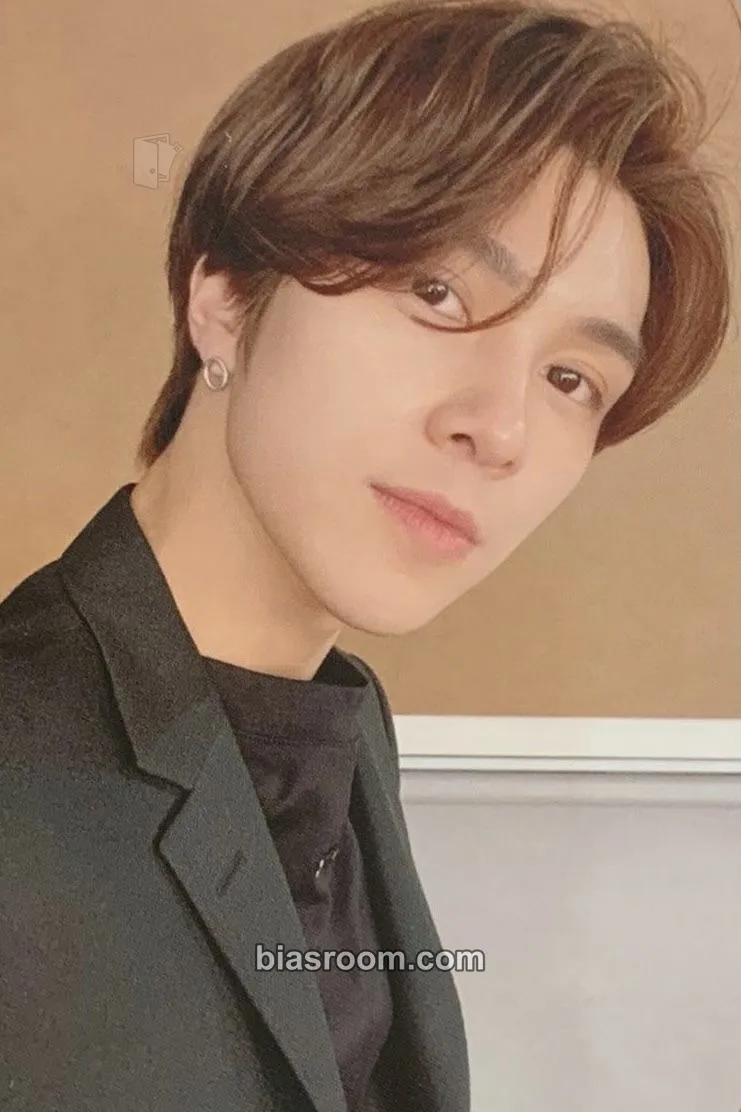 Hendery Awaken The World Photocard - WayV - WayV K-pop photocard