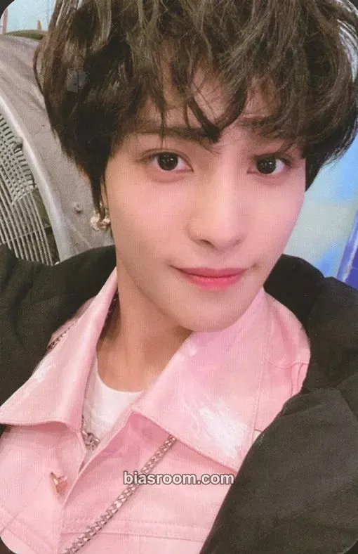 Yangyang Kick Back Photocard - WayV - WayV K-pop photocard