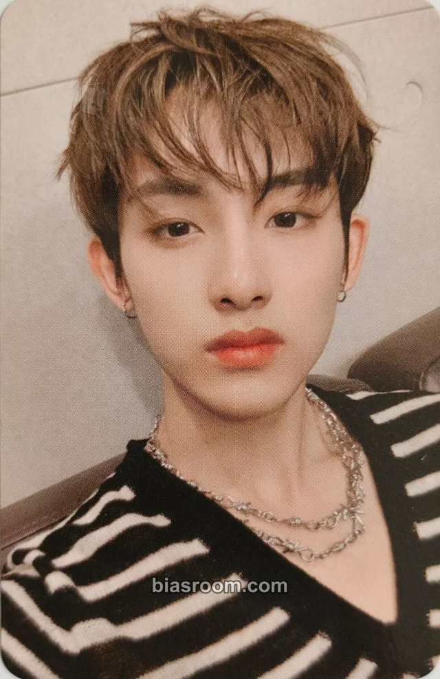 WayV - Winwin - Kick Back Album hitchhiker version