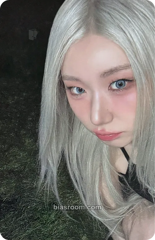 Chaeryeong Girls Will Be Girls Photocard - ITZY - ITZY K-pop photocard