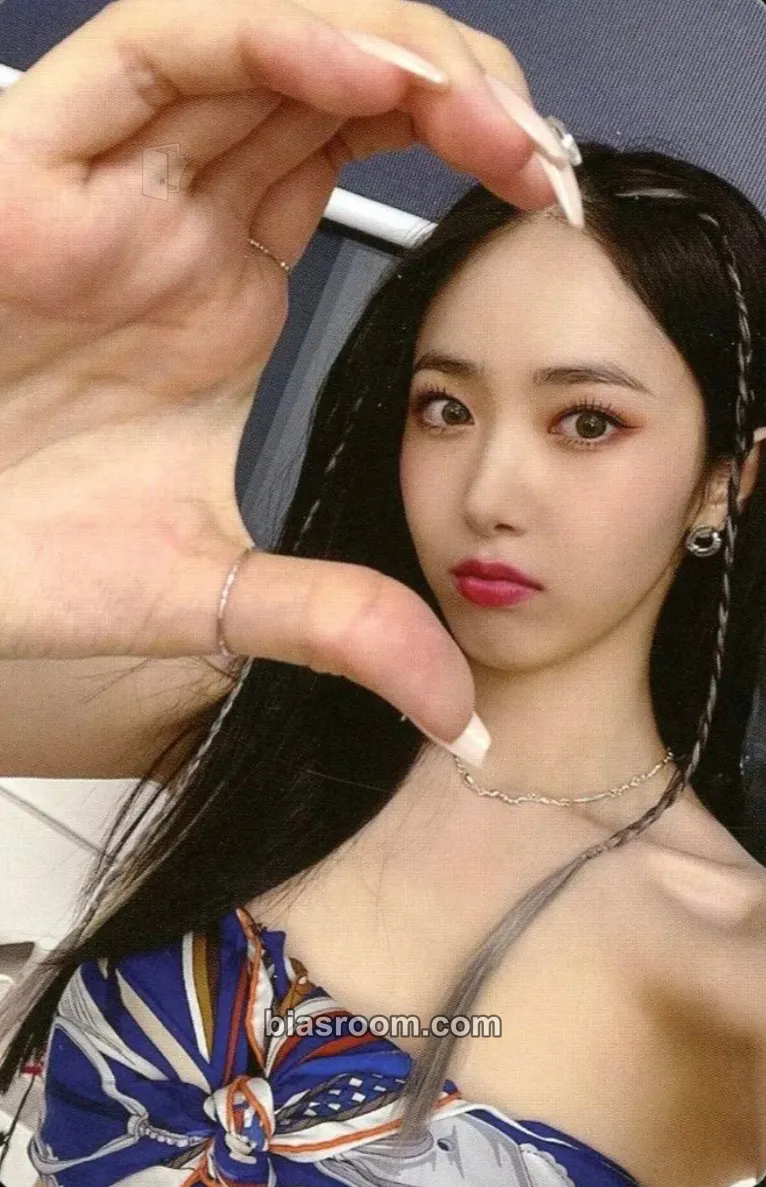 SinB Summer Vibe Photocard - VIVIZ - VIVIZ K-pop photocard