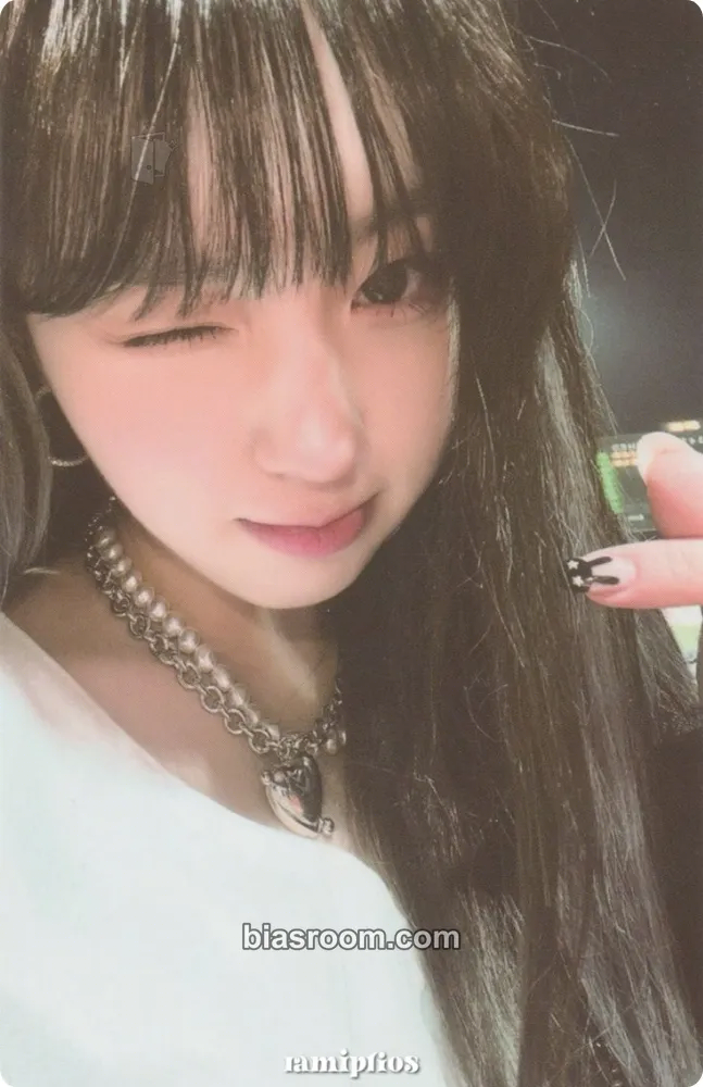 Chaehyun LOVESTRUCK! Photocard - Kep1er - Kep1er K-pop photocard