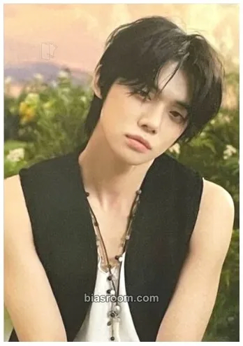 Yeonjun Act: Sweet Mirage Photocard - TOMORROW X TOGETHER - TOMORROW X TOGETHER K-pop photocard