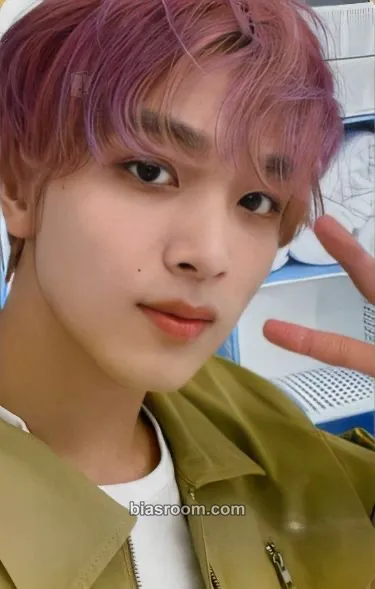 Haechan Dream Laundry Shop Photocard - NCT DREAM - NCT DREAM K-pop photocard