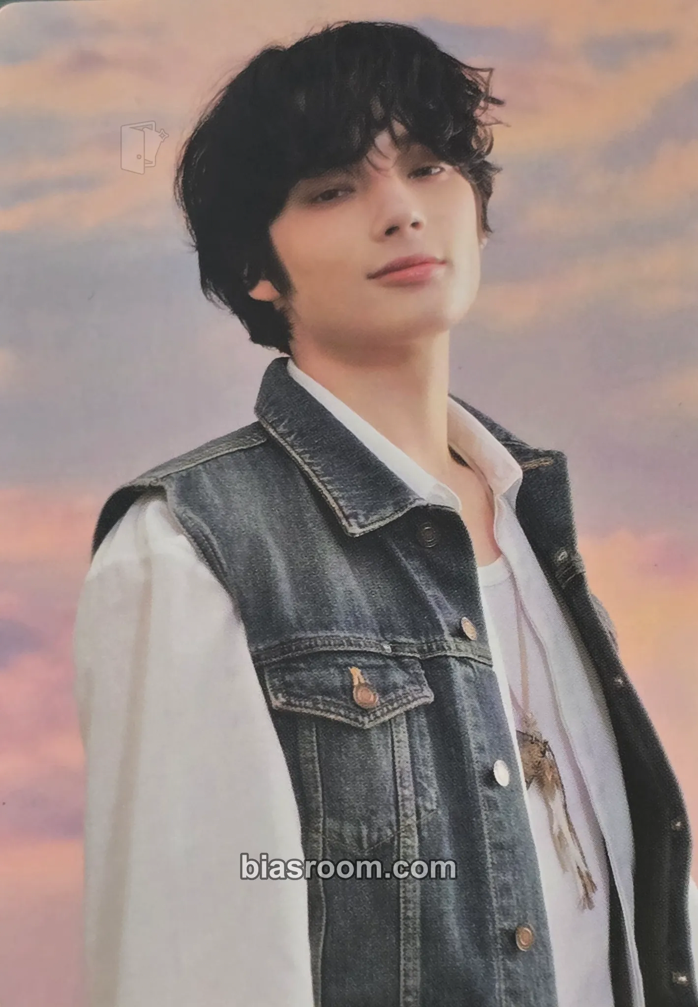 Huening Kai Act: Sweet Mirage Photocard - TOMORROW X TOGETHER - TOMORROW X TOGETHER K-pop photocard