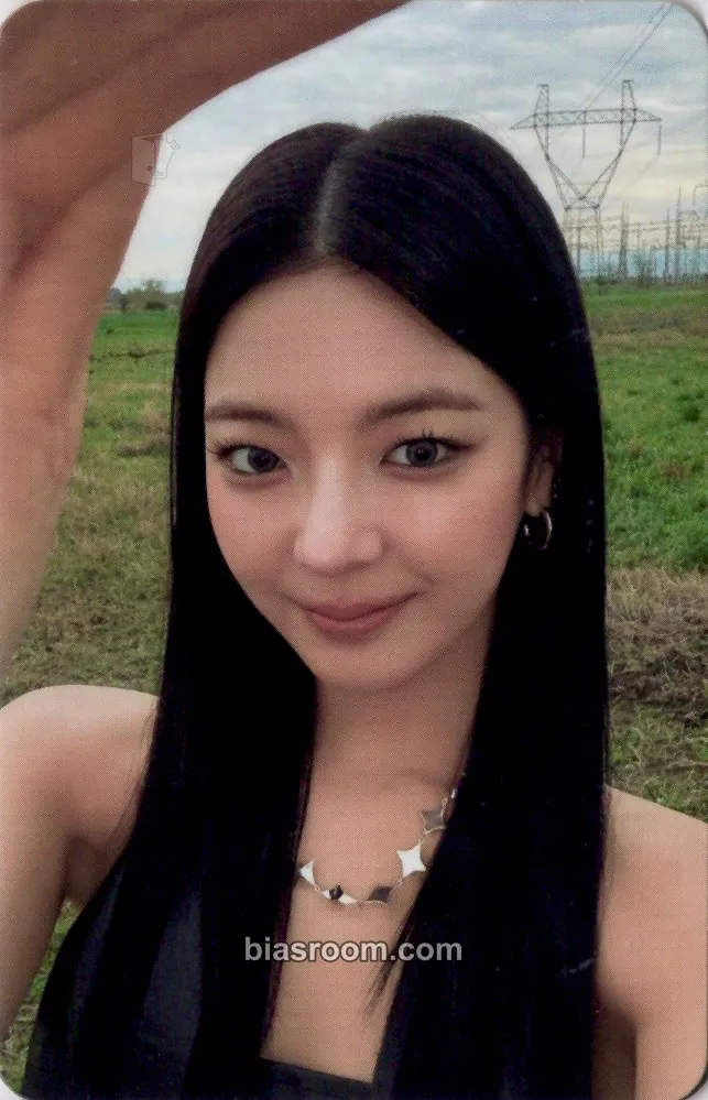Lia Girls Will Be Girls Photocard - ITZY - ITZY K-pop photocard