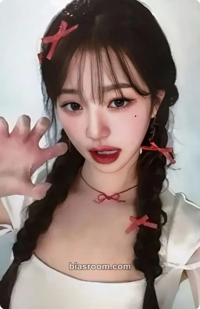 Wonyoung Wonyoung x AMUSE Photocard - IVE - IVE K-pop photocard
