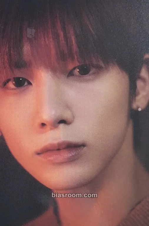 Taehyun HYBE Insight Museum Photocard - TOMORROW X TOGETHER - TOMORROW X TOGETHER K-pop photocard