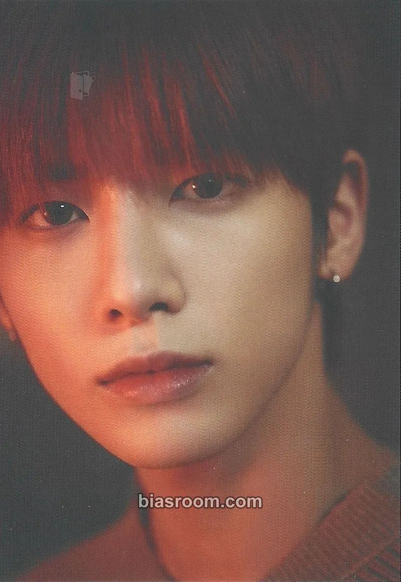 Taehyun HYBE Insight Museum Photocard - TOMORROW X TOGETHER - TOMORROW X TOGETHER K-pop photocard