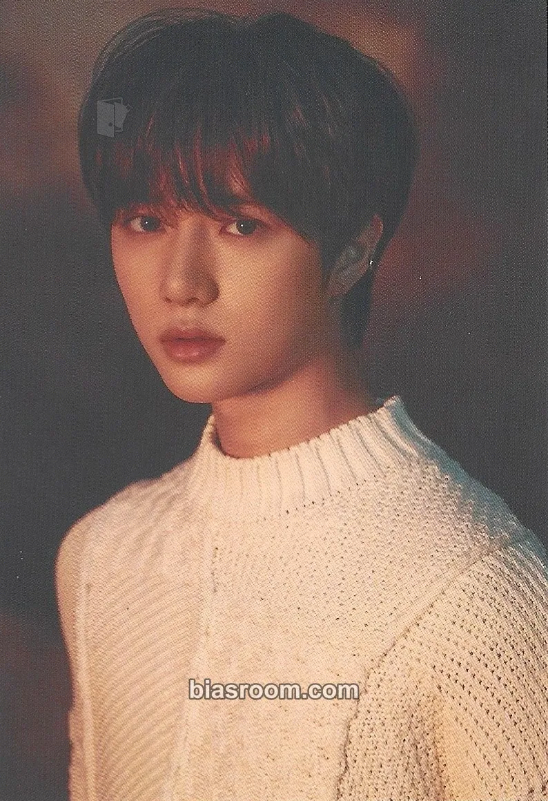 Beomgyu HYBE Insight Museum Photocard - TOMORROW X TOGETHER - TOMORROW X TOGETHER K-pop photocard
