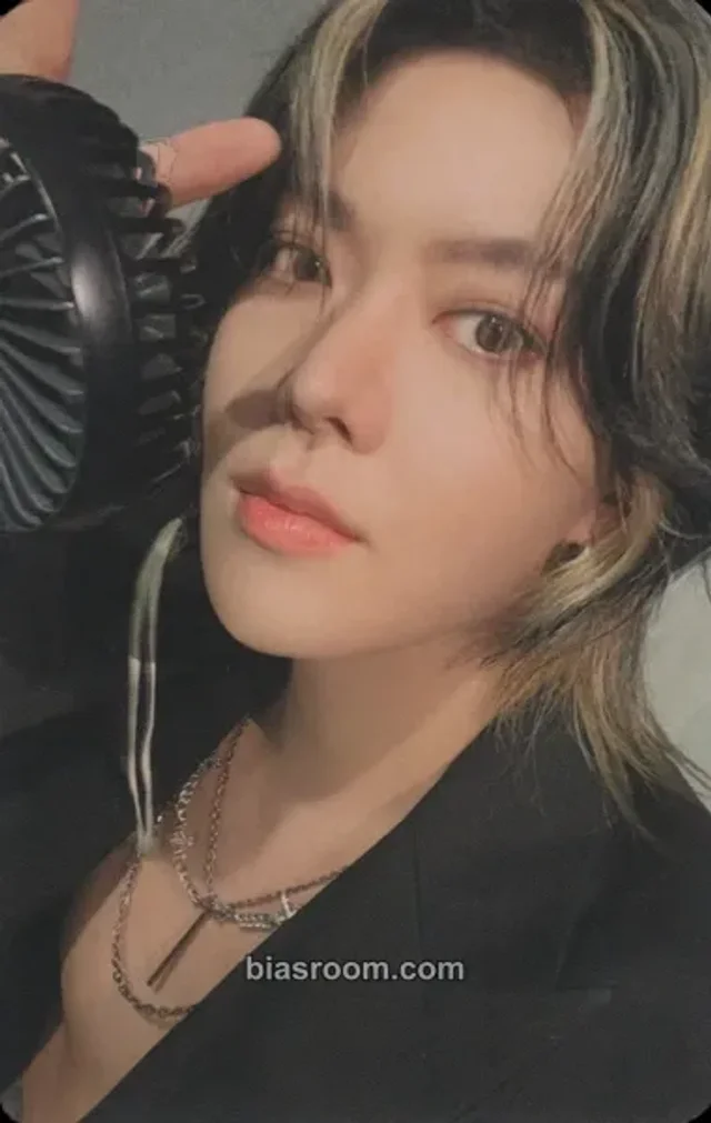 NCT - Yuta - Depth Album superficial version