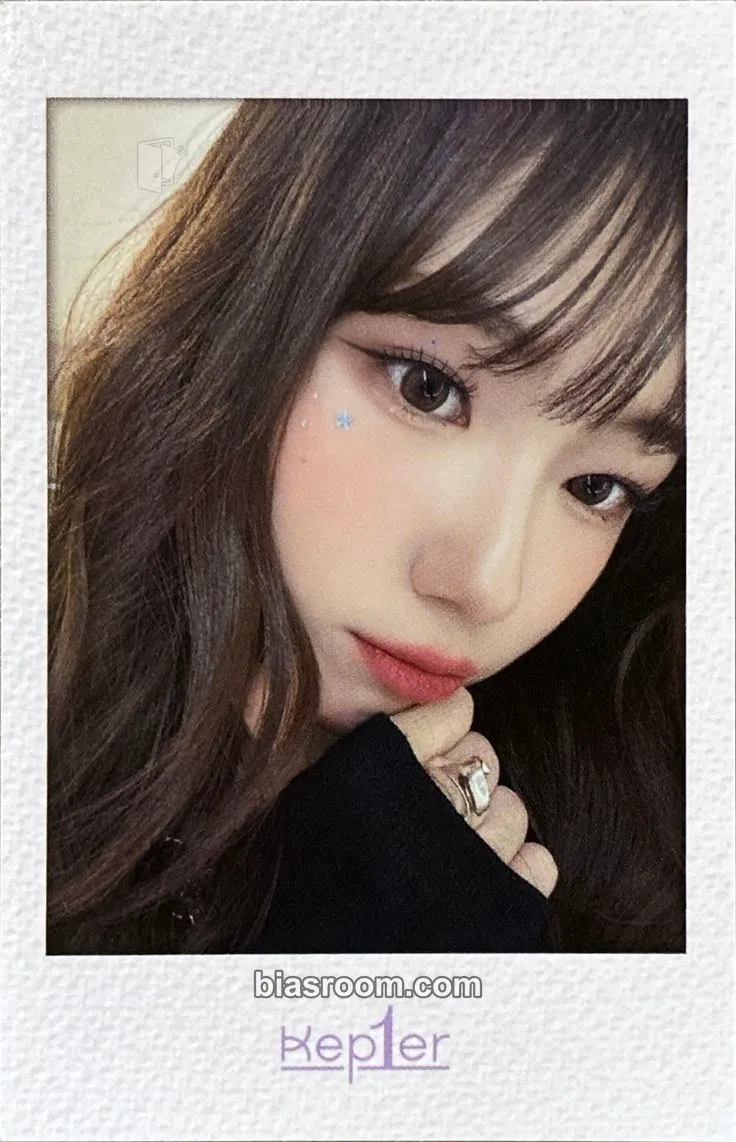 Youngeun Kep1er Debut 1st Anniversary Soundwave Cafe Photocard - Kep1er - Kep1er K-pop photocard