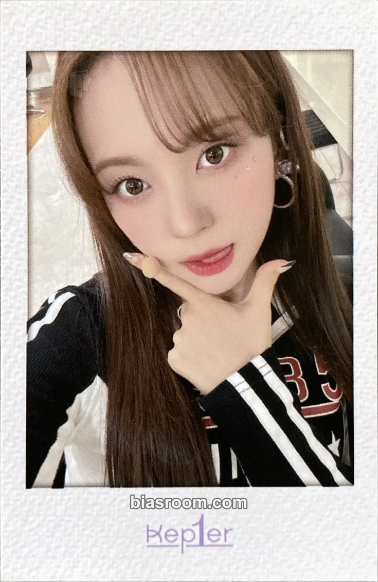 Mashiro Kep1er Debut 1st Anniversary Soundwave Cafe Photocard - Kep1er - Kep1er K-pop photocard