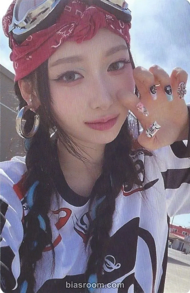 Hannah RRRUN Photocard - X:IN - X:IN K-pop photocard