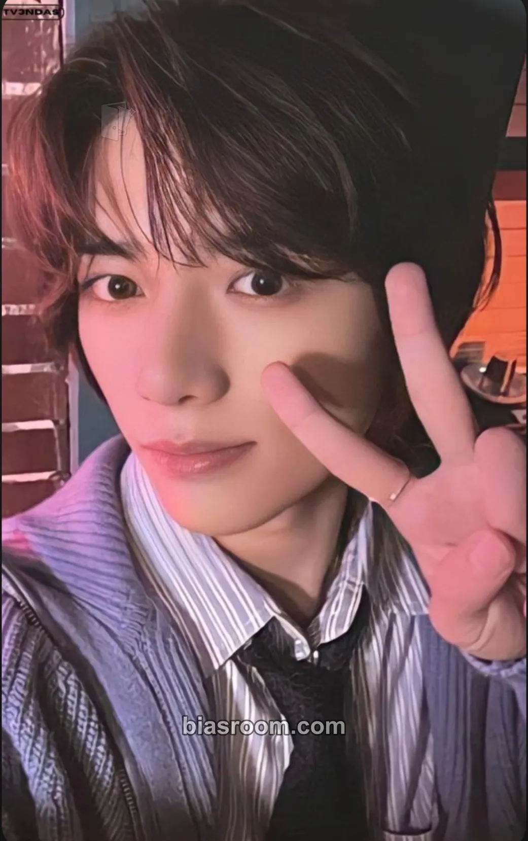 Beomgyu Season's Greetings 2024 Photocard - TOMORROW X TOGETHER - TOMORROW X TOGETHER K-pop photocard