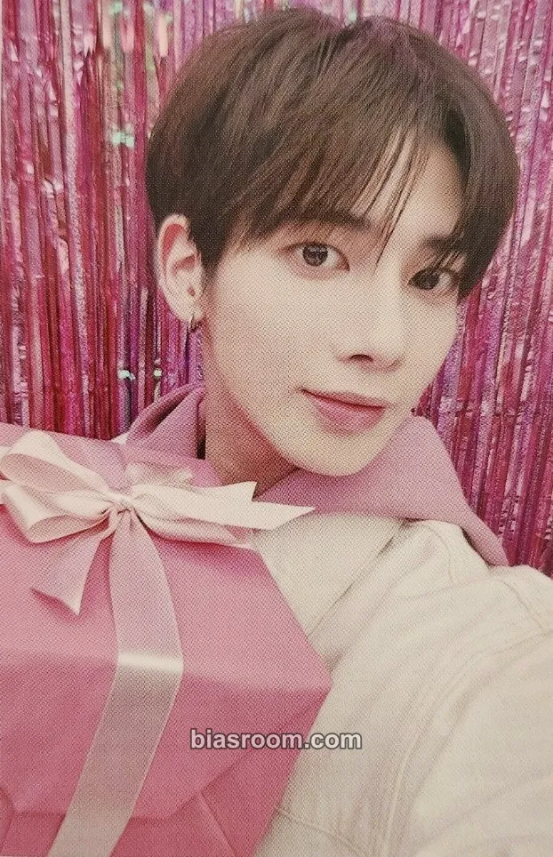 Taehyun SBS 2023 Gayo Daejeon: Switch On Photocard - TOMORROW X TOGETHER - TOMORROW X TOGETHER K-pop photocard
