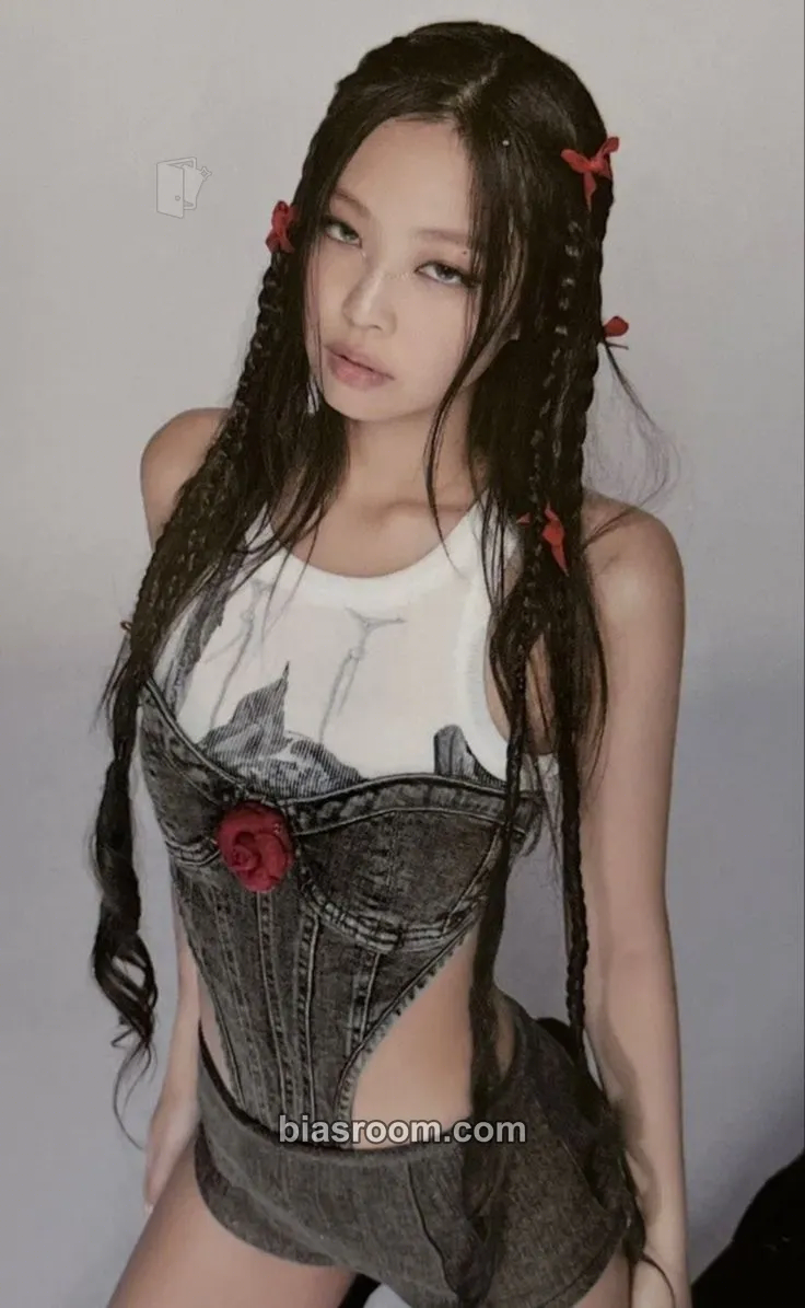 Jennie BORN PINK Photocard - BLACKPINK - BLACKPINK K-pop photocard