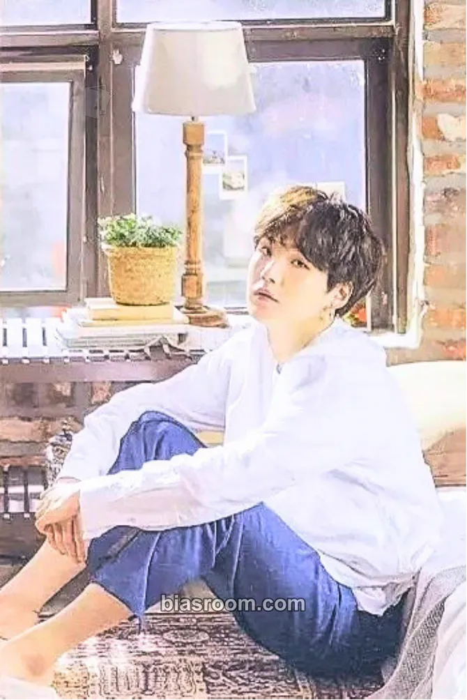 SUGA BTS EXHIBITION: 24/7 = Serendipity (오,늘) Photocard - BTS - BTS K-pop photocard