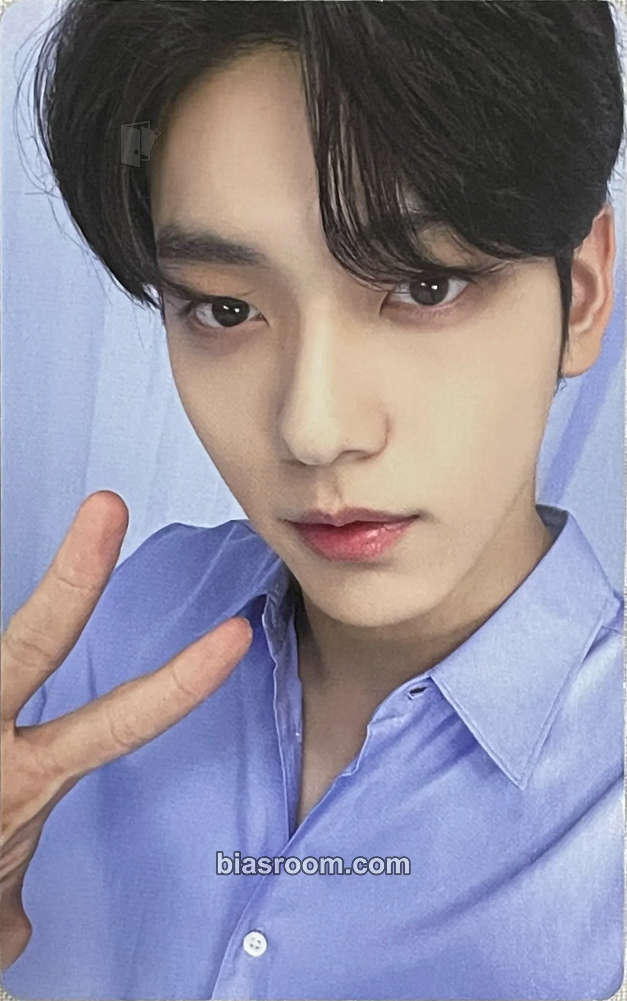 Soobin Season's Greetings 2023 Photocard - TOMORROW X TOGETHER - TOMORROW X TOGETHER K-pop photocard