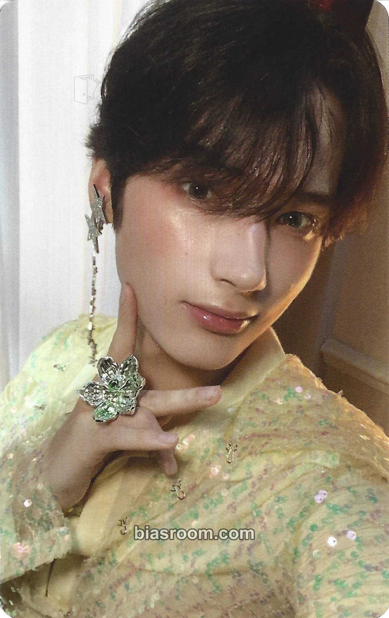 Huening Kai The Name Chapter: Temptation Photocard - TOMORROW X TOGETHER - TOMORROW X TOGETHER K-pop photocard