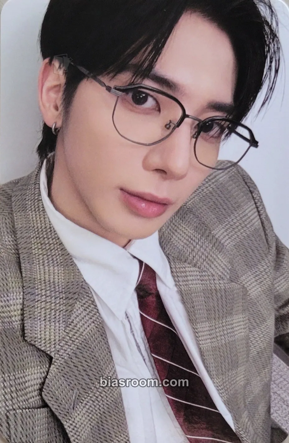 Taehyun Season's Greetings 2025 Photocard - TOMORROW X TOGETHER - TOMORROW X TOGETHER K-pop photocard
