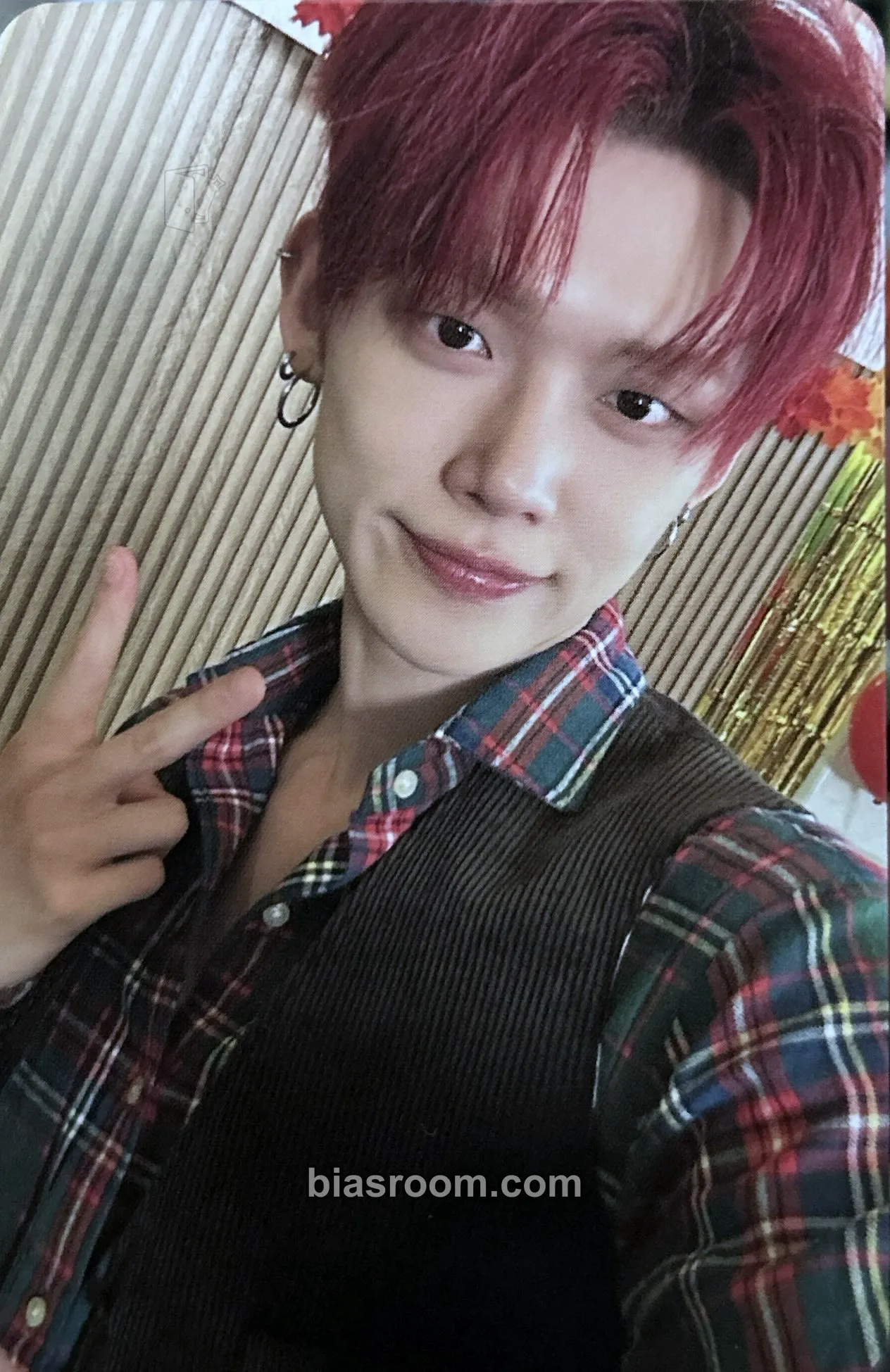 Yeonjun Season's Greetings 2025 Photocard - TOMORROW X TOGETHER - TOMORROW X TOGETHER K-pop photocard