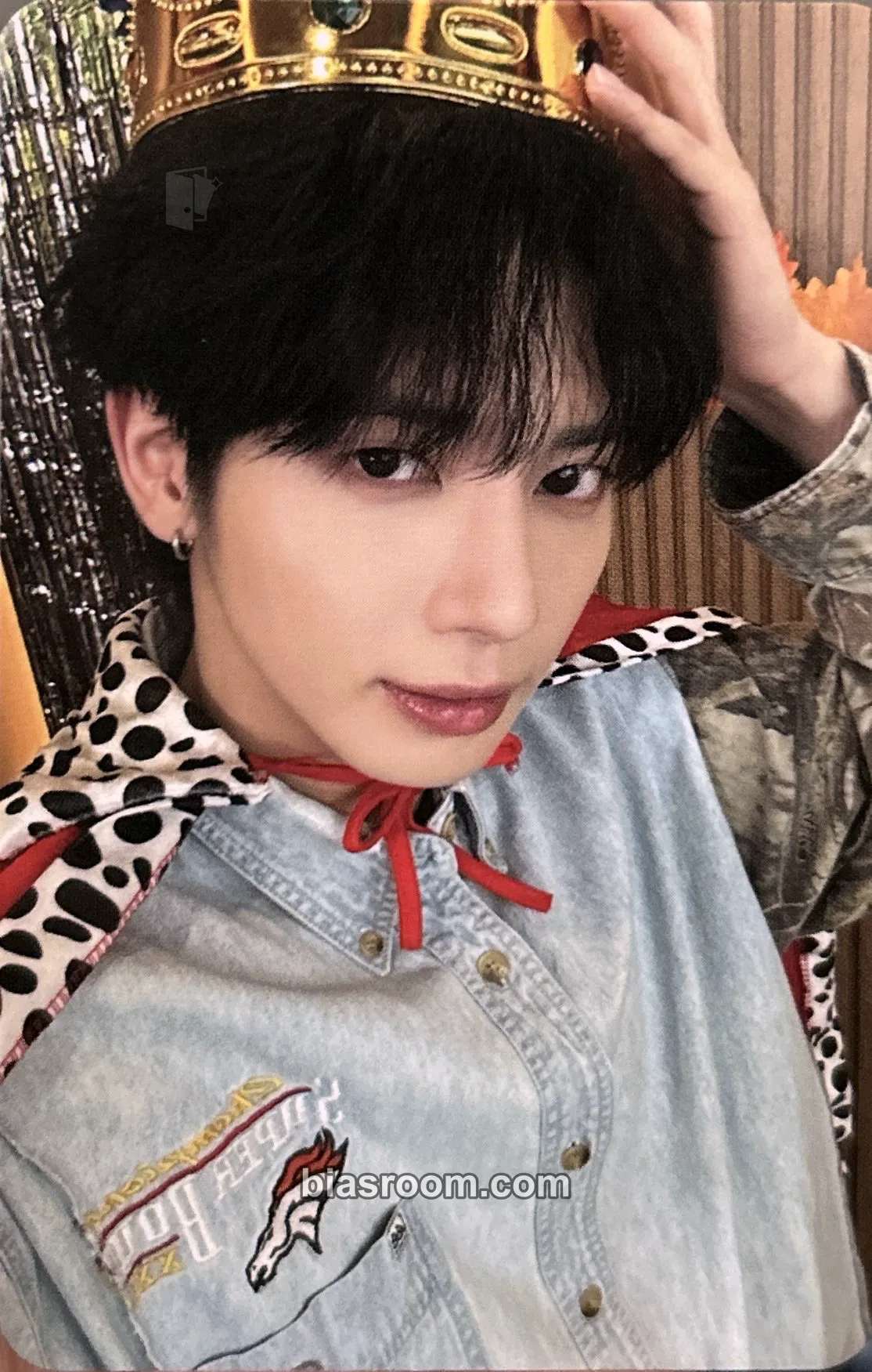 Taehyun Season's Greetings 2025 Photocard - TOMORROW X TOGETHER - TOMORROW X TOGETHER K-pop photocard