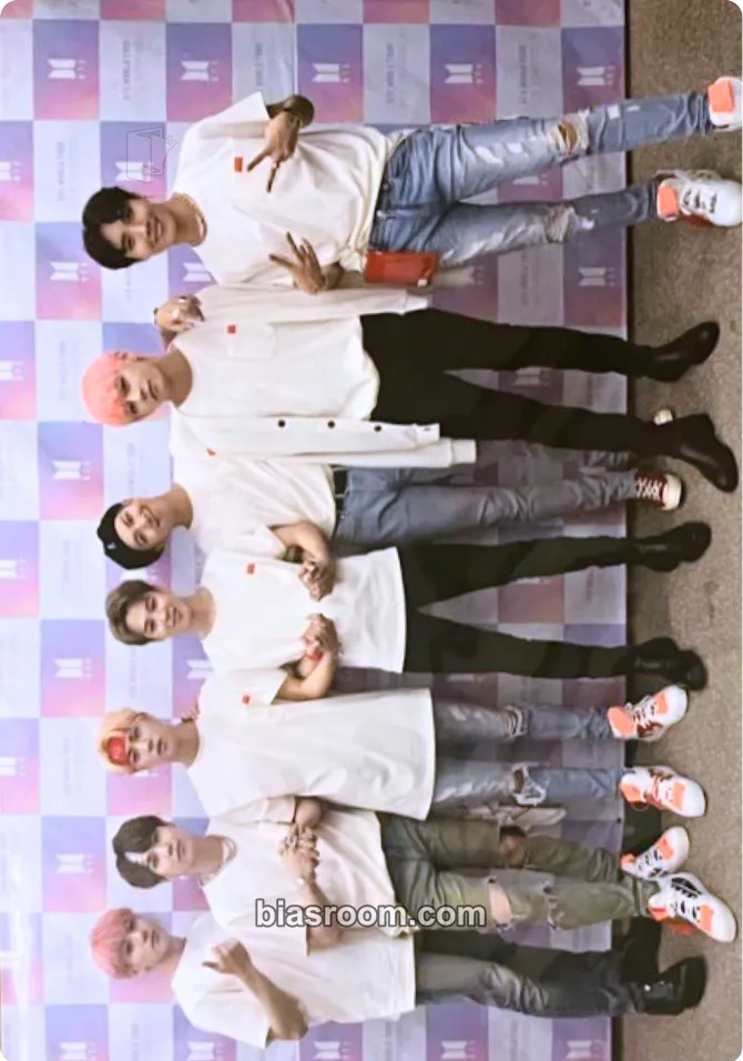 Love Yourself in Seoul DVD & Bluray Photocard - BTS - BTS K-pop photocard