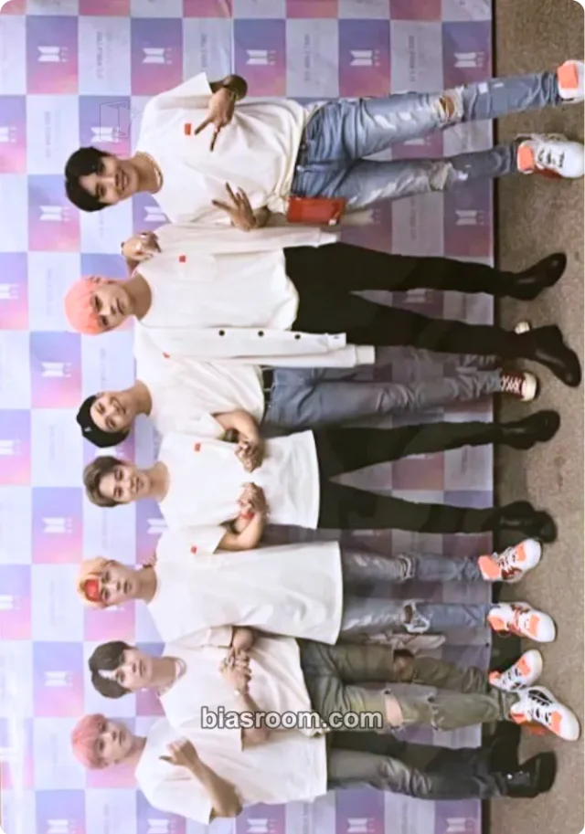 BTS - Other pre-order benefit japan postcard