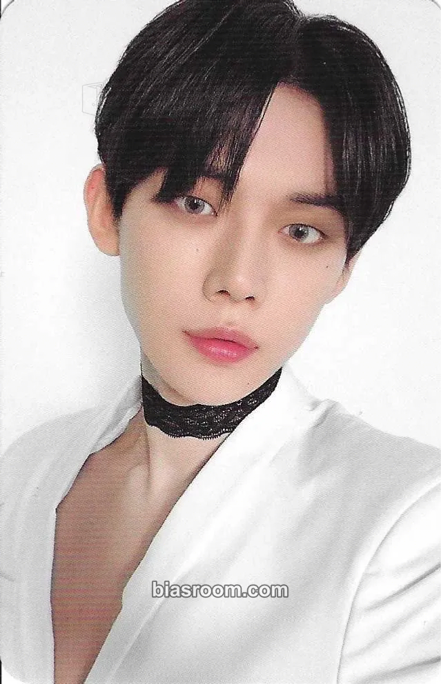 Yeonjun Hyperfocus: VR Concert Photocard - TOMORROW X TOGETHER - TOMORROW X TOGETHER K-pop photocard