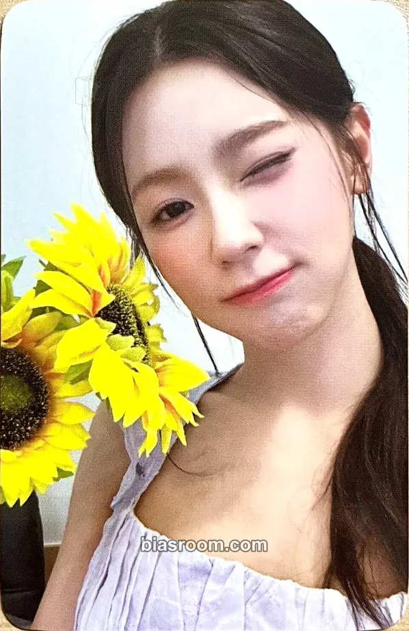 Miyeon I Sway Photocard - i-dle - i-dle K-pop photocard