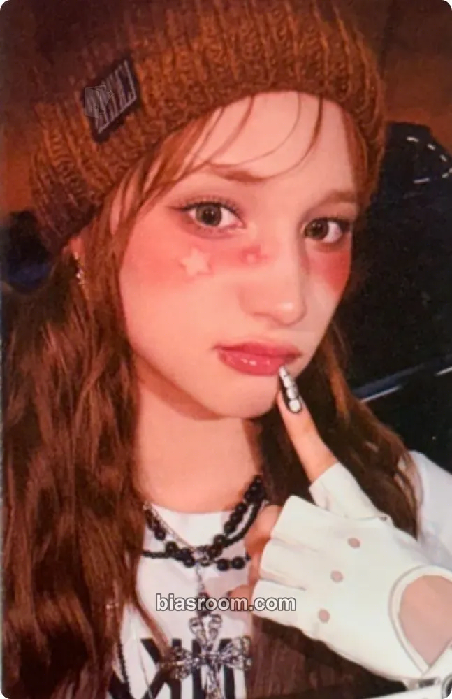 Huening Bahiyyih BUBBLE GUM Photocard - Kep1er - Kep1er K-pop photocard