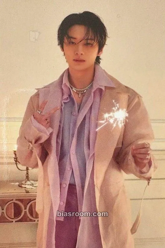 Lee Know Hollow Photocard - Stray Kids - Stray Kids K-pop photocard