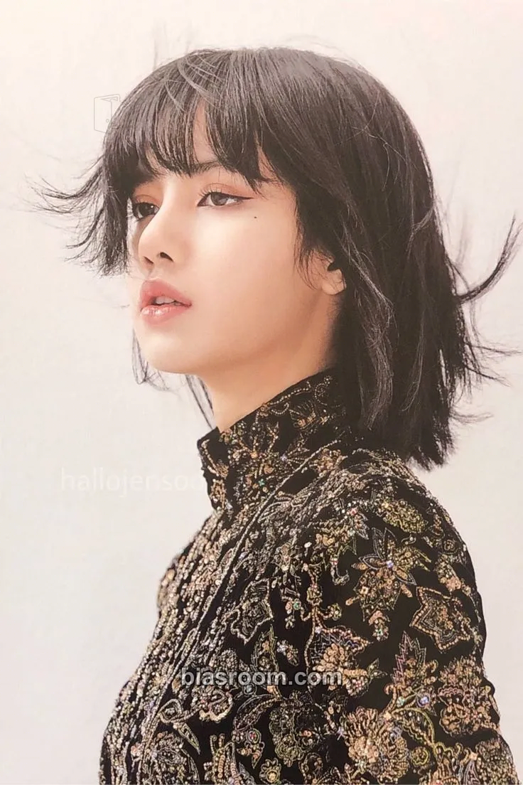 Lisa THE ALBUM Photocard - BLACKPINK - BLACKPINK K-pop photocard
